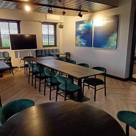 Sientjes Boetiekhotel Kerkdriel ภายนอก รูปภาพ